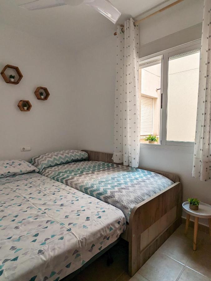 Apartamento Las Palmeras - Con Terraza, Barbacoa, Aire Acondicionado Y A 250M De La Playa! Los Alcázares Exteriör bild