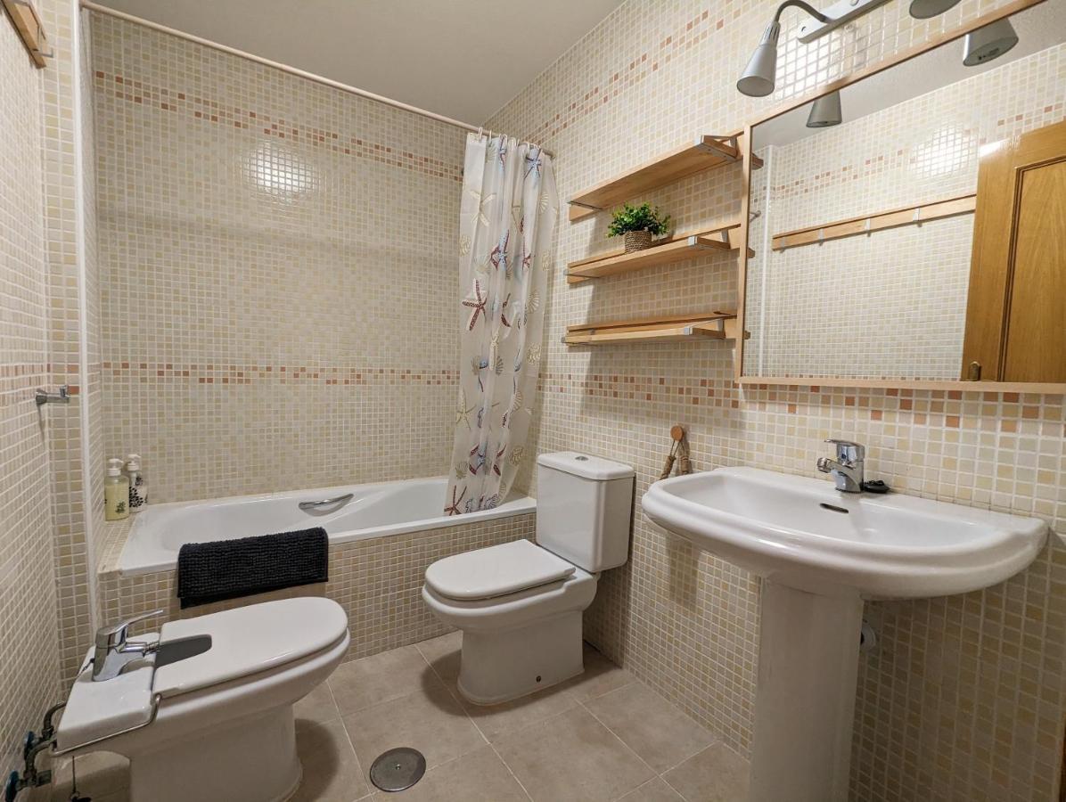 Apartamento Las Palmeras - Con Terraza, Barbacoa, Aire Acondicionado Y A 250M De La Playa! Los Alcázares Exteriör bild